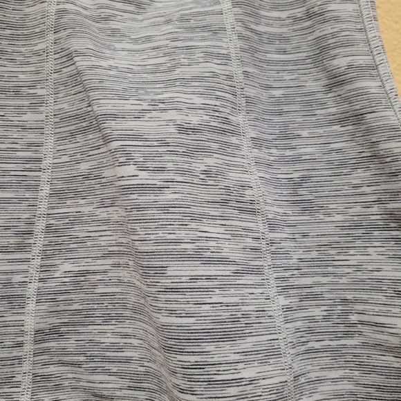 Lululemon  top - Picture 5 of 7